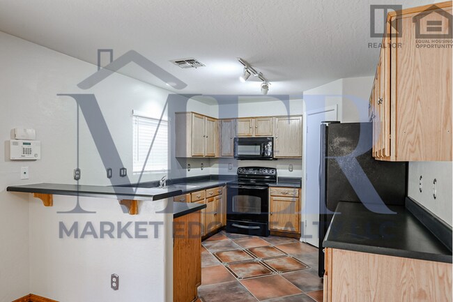 Building Photo - Home at El Mirage Rd/Cactus Rd! JOIN THE W...