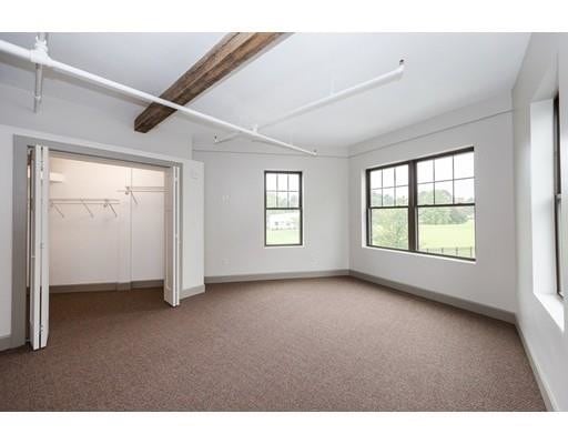 Building Photo - 100 Sagamore St