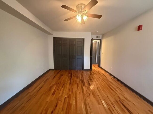 Building Photo - Renovated 1 Bedroom in South Nashville - $99 Deposit Special!
