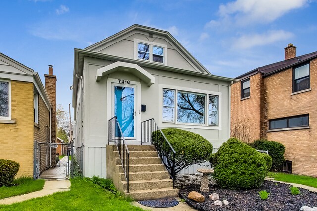 Building Photo - 7416 W Palatine Ave