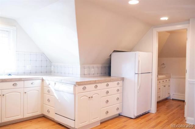 Building Photo - 1070 N Marion St