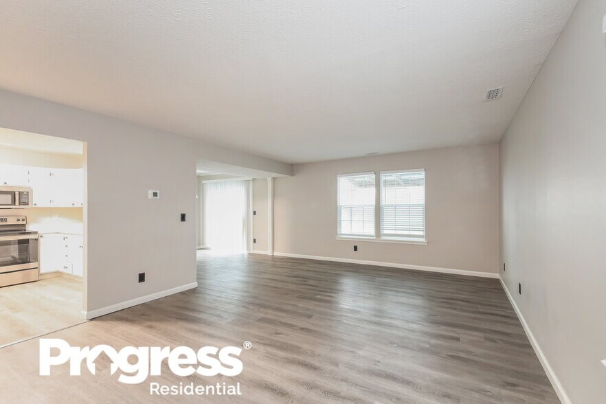 Building Photo - 2136 Walnut Meadow Ct