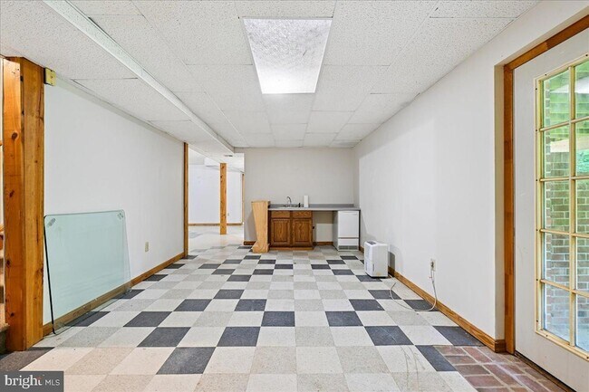 Building Photo - 13245 Croom Rd