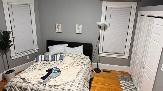 Building Photo - 16 Gould Ave