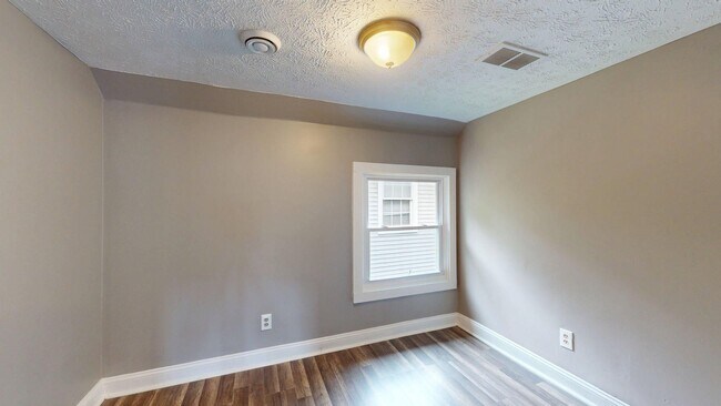 Building Photo - 4221 Newark Ave