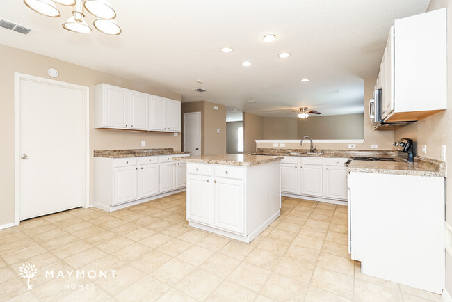 Building Photo - Spacious Two-Story Home in Haslet, TX