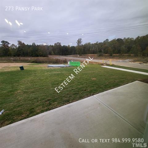 Building Photo - 273 Pansy Pk