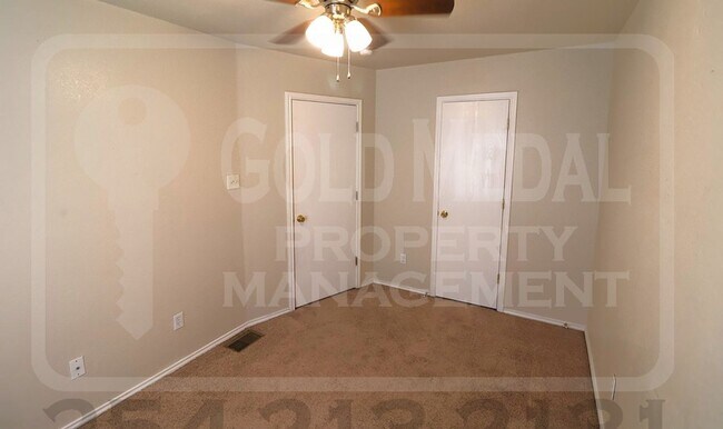 Building Photo - 4408 Jeff Scott Dr