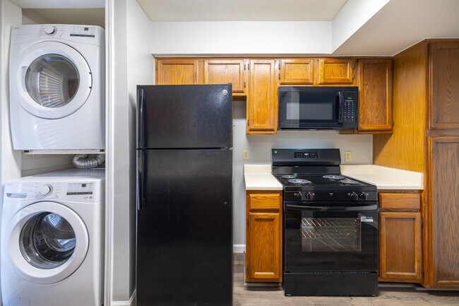 Building Photo - 14600 Fonmeadow Dr
