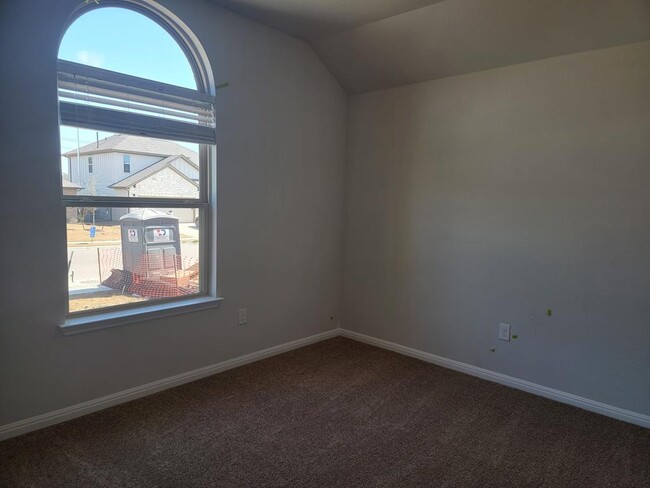 Building Photo - 612 Little Draw Ln