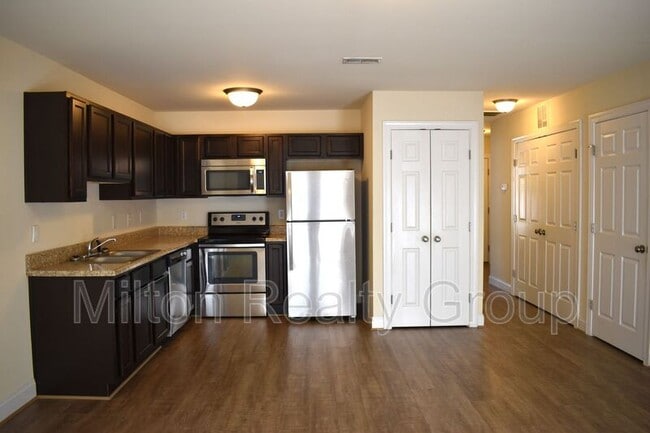 Building Photo - 26 River Stancil Dr