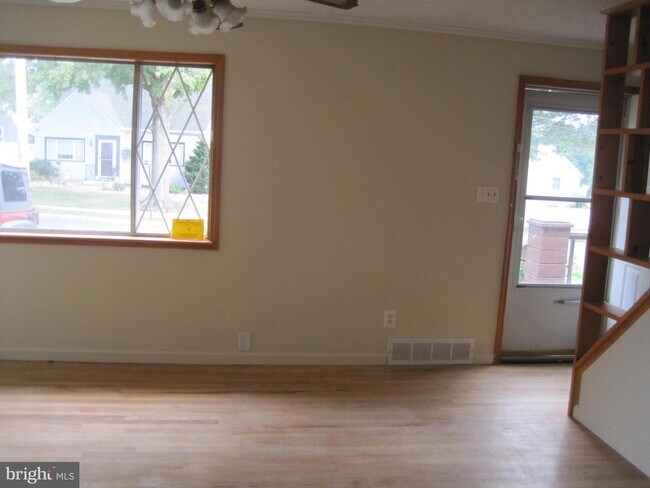 Building Photo - 10 Millard Terrace