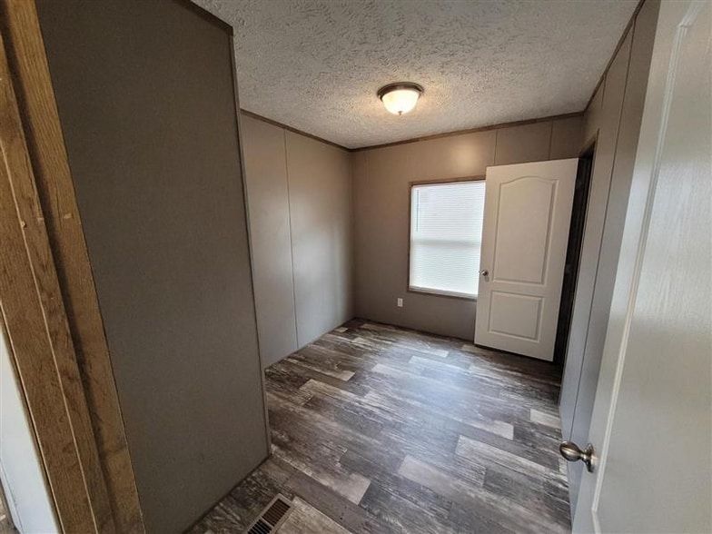 Building Photo - 3611 Rice Mine Rd NE