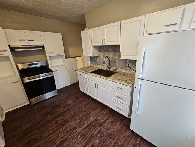 Building Photo - 4211 Spokane Ave