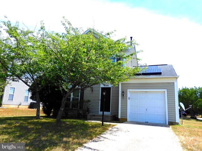 Building Photo - 8566 Kingsway Dr