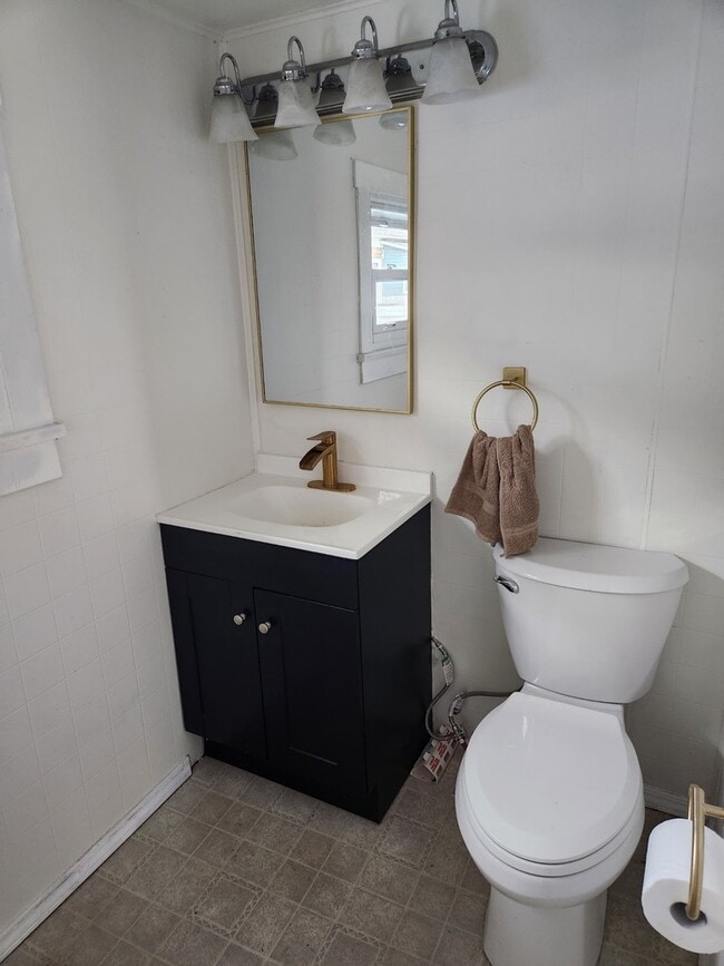 Building Photo - 211 S Morgan St