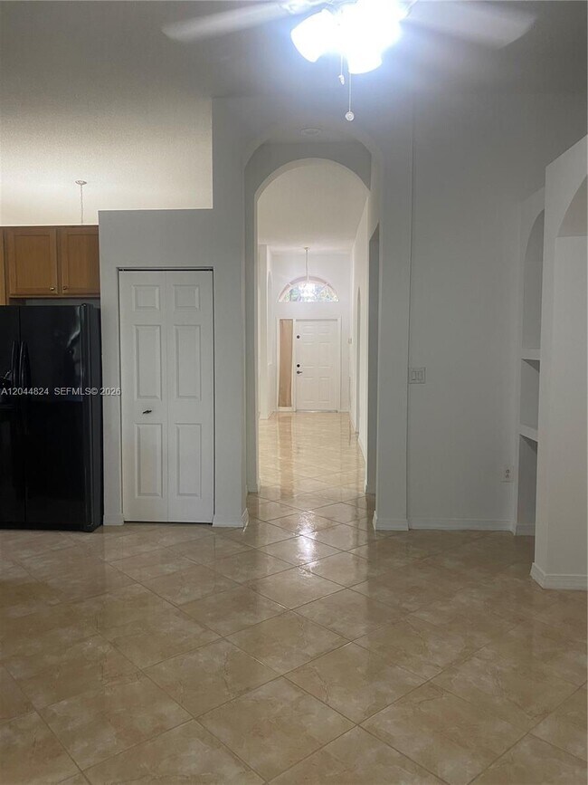 Building Photo - 1315 NW 143rd Ave