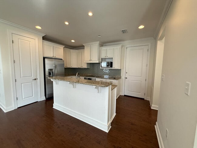 Building Photo - 143 Christian Dr