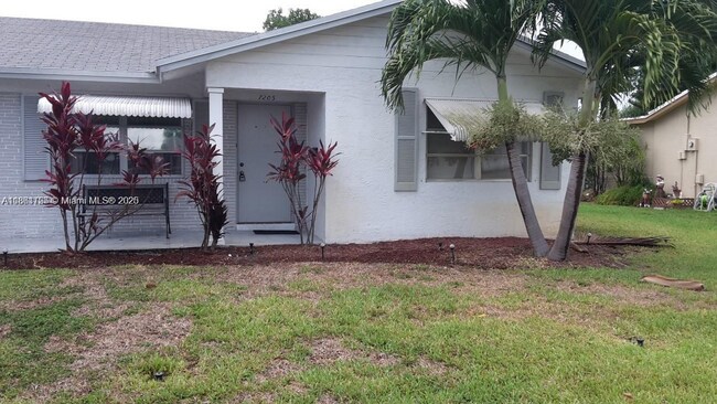 Building Photo - 7205 NW 76th Pl