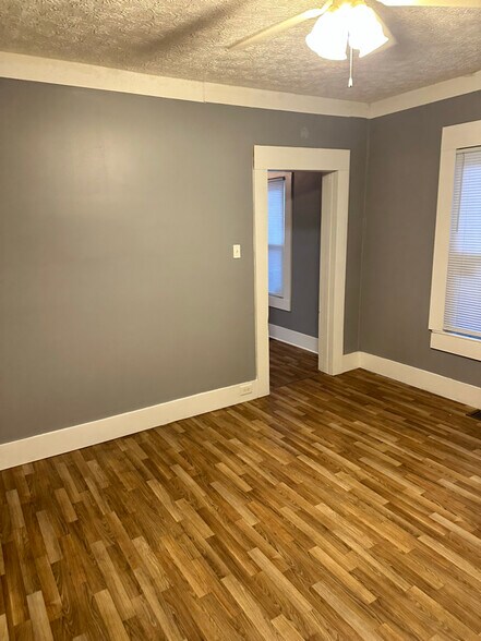 Building Photo - 3213 Hale Ave