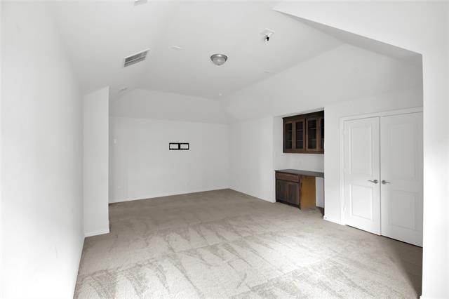 Building Photo - 913 Peabody Dr