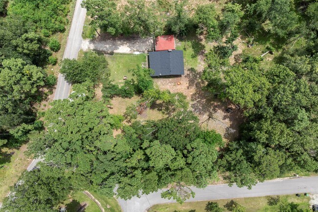 Building Photo - 416 Pin Oak Dr
