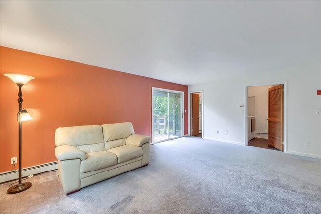 Building Photo - 58 Edgewood Dr