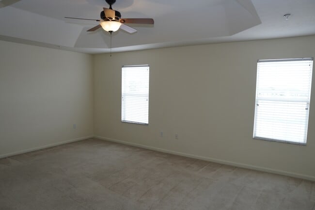 Building Photo - 3007 Langdon Ln N