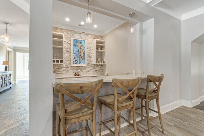 Building Photo - Private, Low Country Residence for Rent!