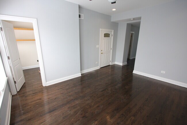 Building Photo - 1721 N Artesian Ave