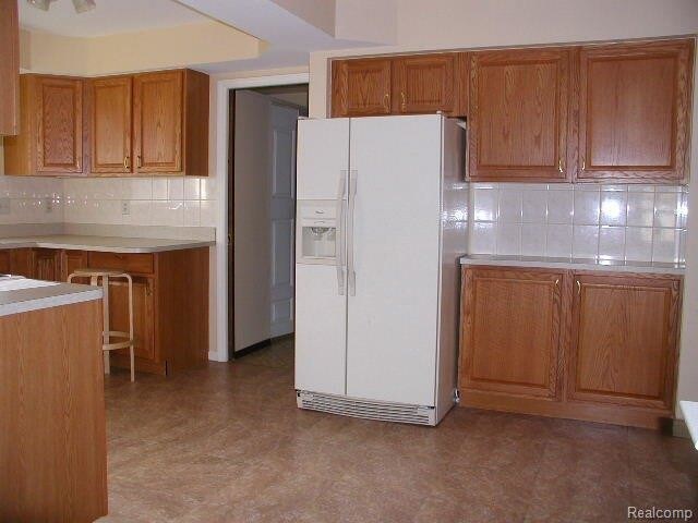 Building Photo - 2952 Sylvan Dr