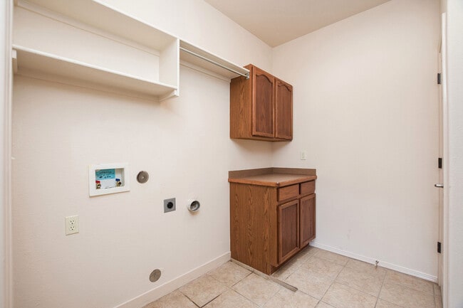 Building Photo - Beautiful Light and Bright Home located of...