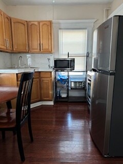 Building Photo - 457 Front St