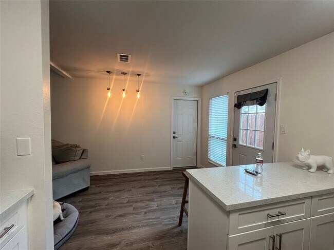 Building Photo - 14020 Schroeder Rd