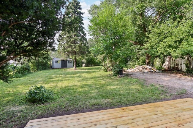 Building Photo - 732 Warrior Dr