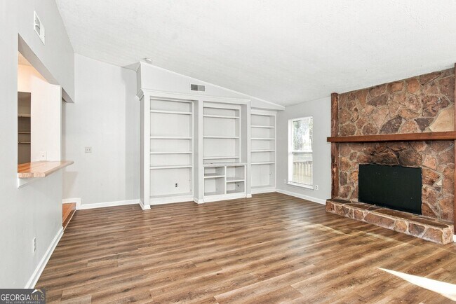 Building Photo - 1515 Captain Thomas Ct