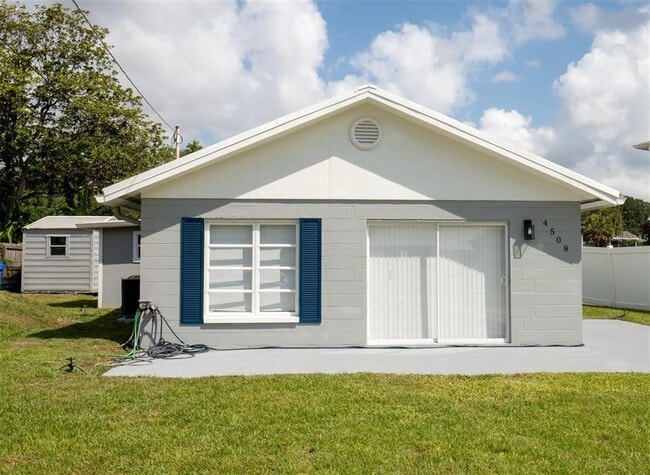 Building Photo - 4508 S 26th Ave