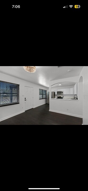 Building Photo - 1301 Ave L