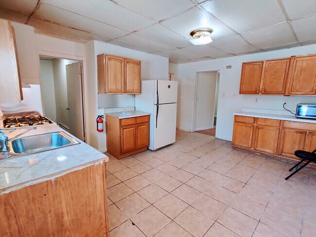 Primary Photo - 222 N 2nd St