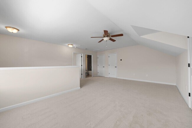 Building Photo - 1011 Delmarina St