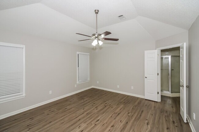 Building Photo - 1506 Appling Wood Cove S
