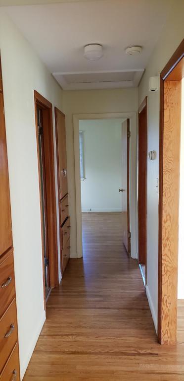 Building Photo - 1602 Hanaford Ave