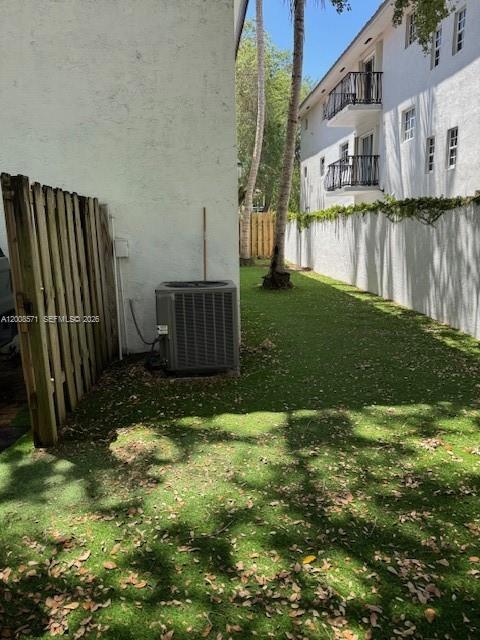 Building Photo - 3080 Bird Ave