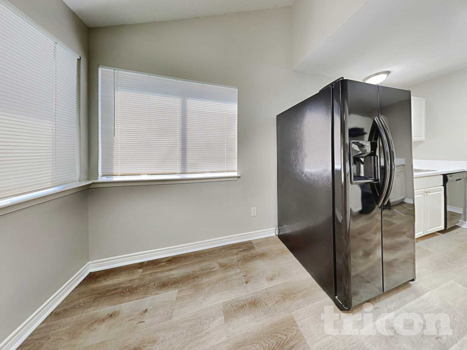 Building Photo - 2214 Townhall Ln