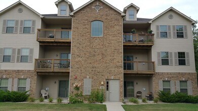 Building Photo - 2 bedroom, 2 bath condo in North Liberty