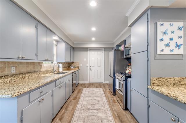 Building Photo - 2476 Pinebluff Dr