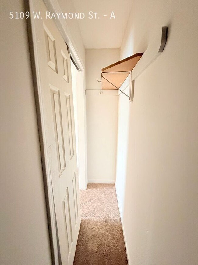 Building Photo - 5109 W Raymond St