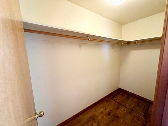 Building Photo - 3 Bedroom Home North of CWU