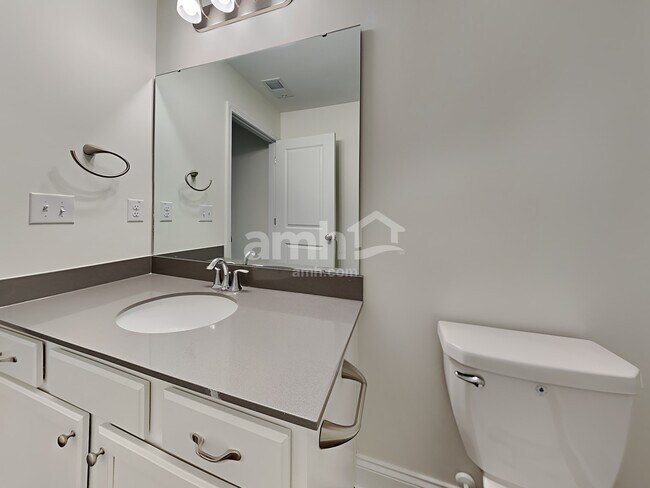 Building Photo - 302 West St