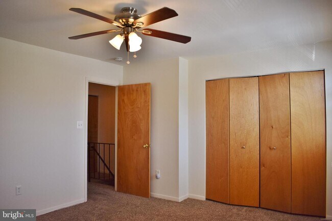 Building Photo - 6468 Mt Vernon Ln